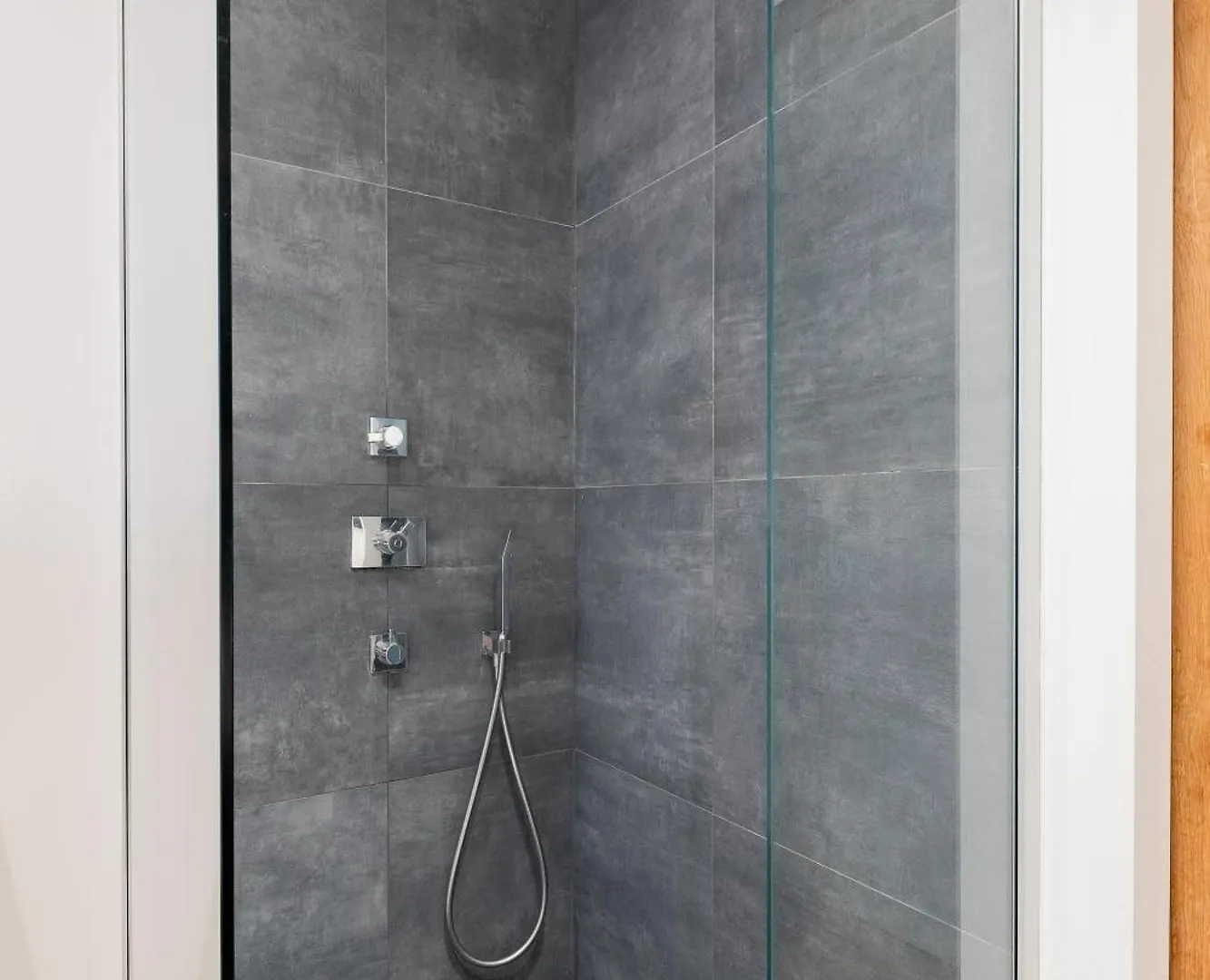 Apartment Veeve - Light & Luxe In Les Batignolles *