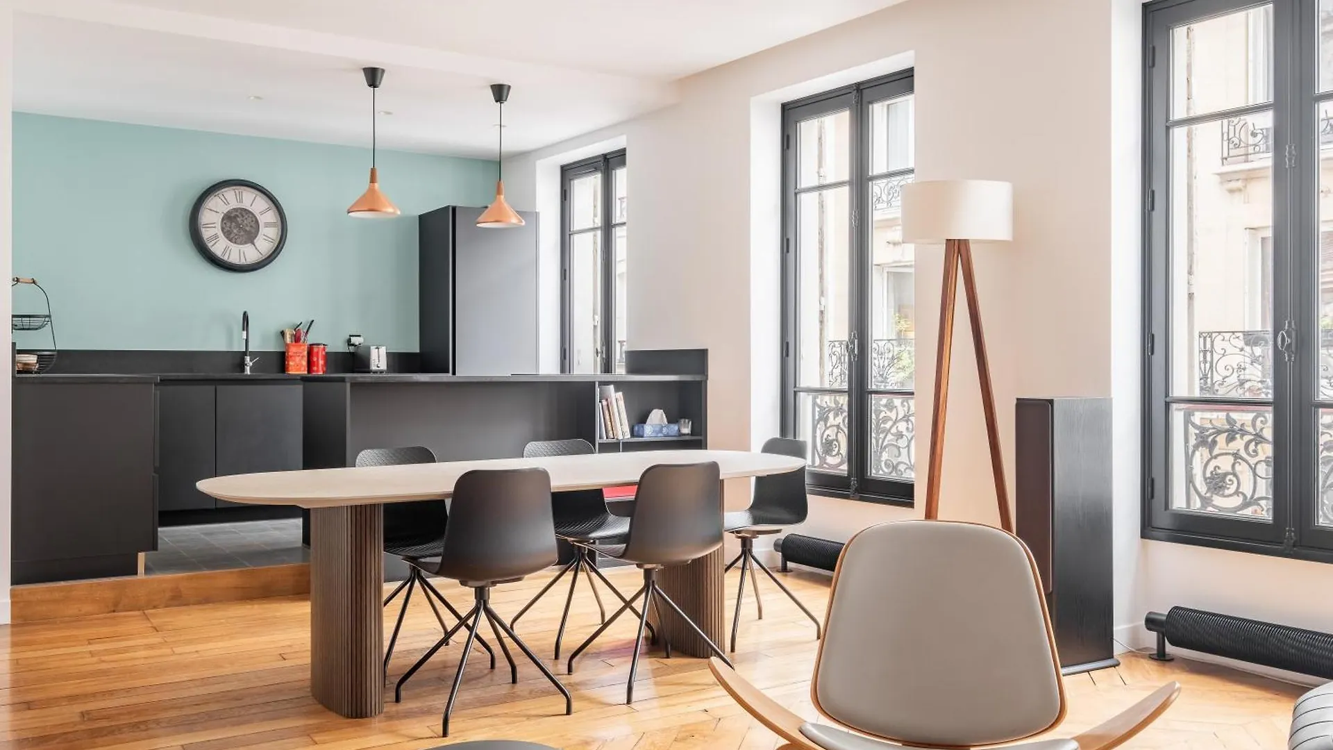 Veeve - Light & Luxe In Les Batignolles